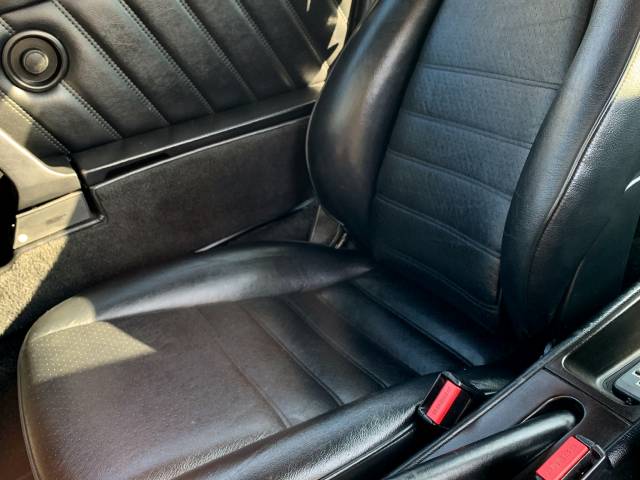 Porsche 911 Carrera 4