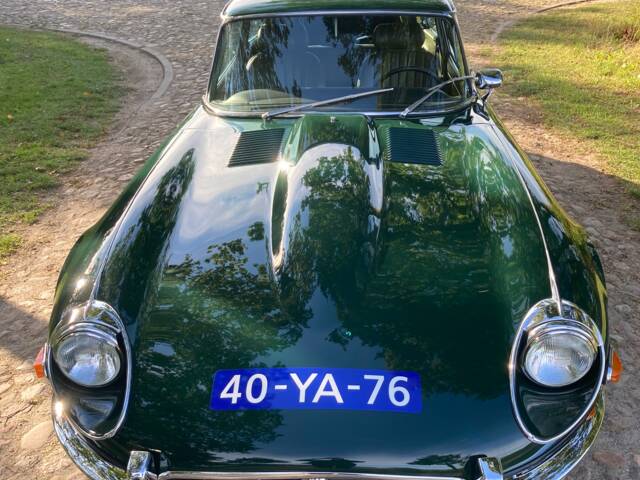 Jaguar E-Type V12 (2+2)