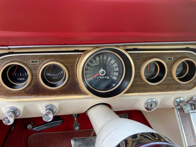 Ford Mustang 289 - Tableau de bord d'origine.