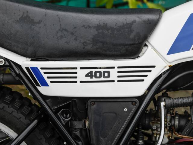 Yamaha DT 400