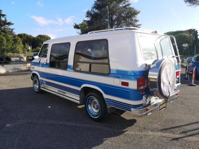 Chevrolet Van