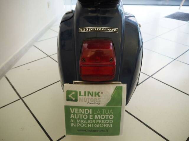 Piaggio Vespa 125 Primavera