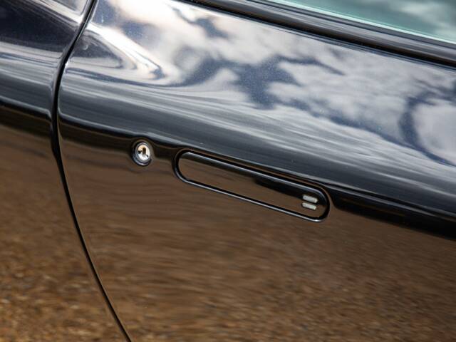 Aston Martin DB 9