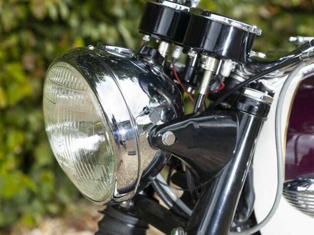 Triumph Bonneville T120TT