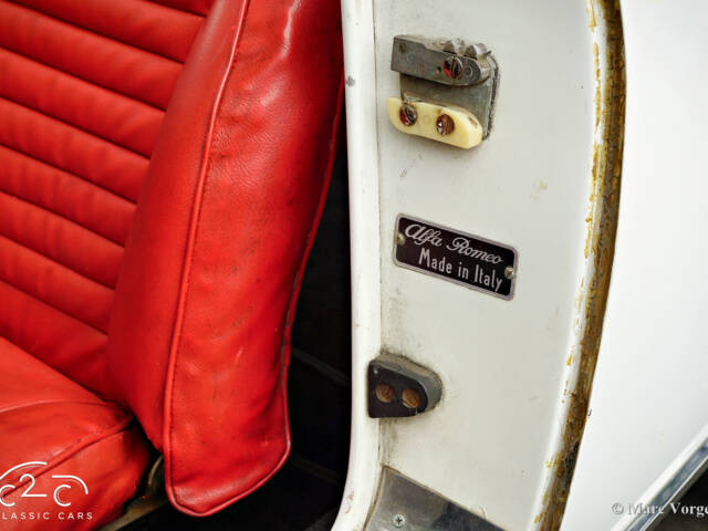 Alfa Romeo 2000 Spider