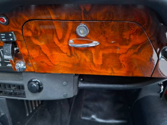 Jaguar E-Type V12