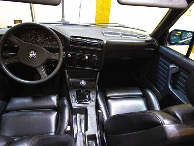 BMW 318i