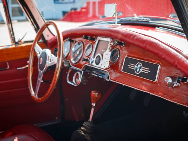 MG MGA 1500