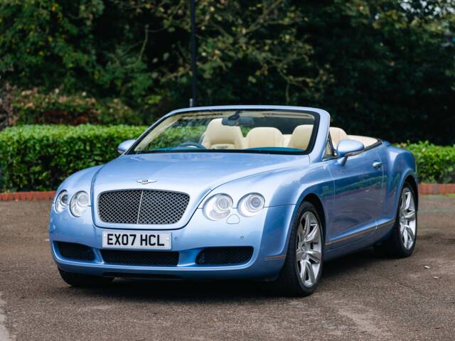 Imagen 1/50 de Bentley Continental GTC (2006)