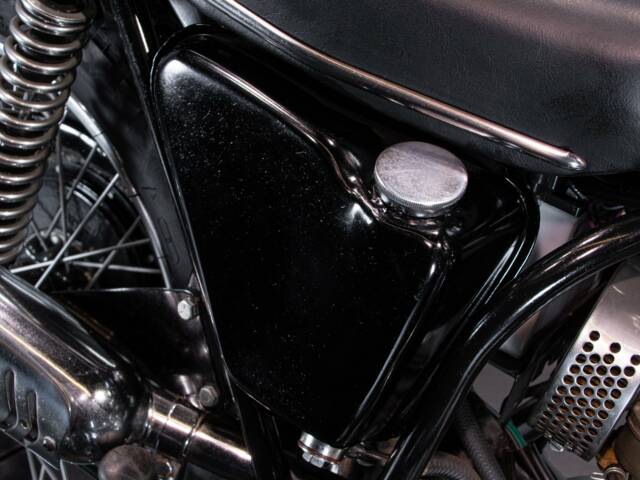 BSA B 44 Victor Grand Prix