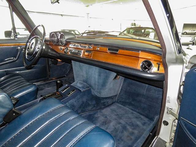Mercedes-Benz 300 SEL 3.5