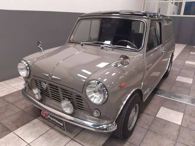 Image 1/15 of Morris Mini Van (1973)