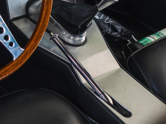 Jaguar E-Type 3.8