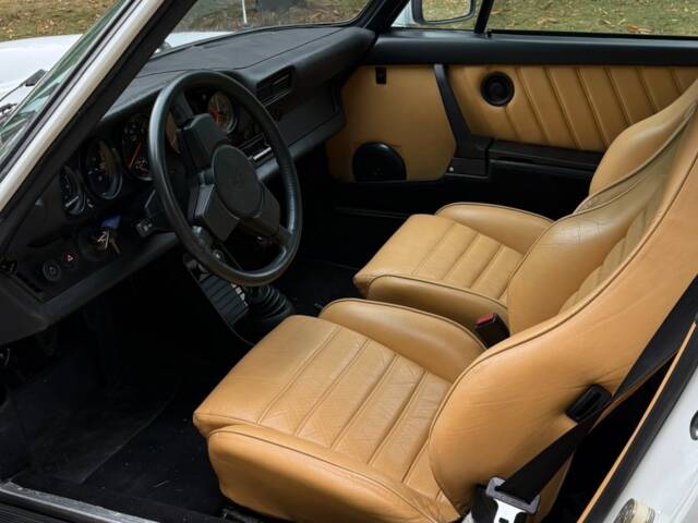 Porsche 911 Turbo 3.3