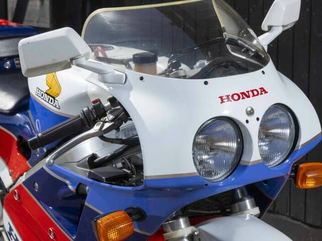 Honda VFR 750R RC 30