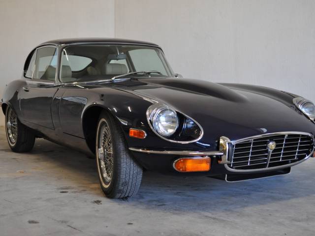Jaguar E-Type V12 (2+2)
