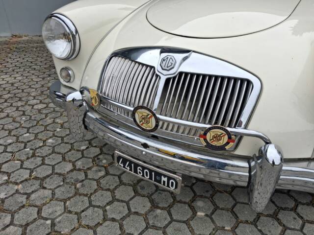MG MGA 1500