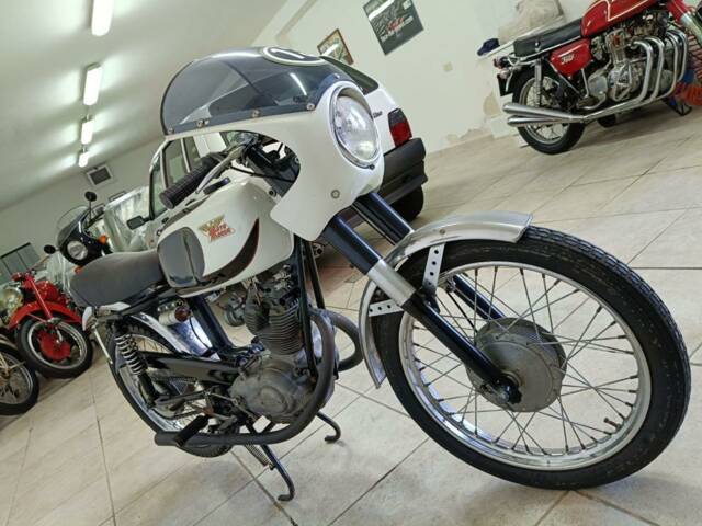 Moto Morini Corsaro 125