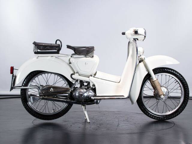Aermacchi Zeffiro 125