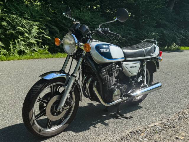 Yamaha XS 750