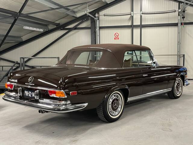 Mercedes-Benz 280 SE