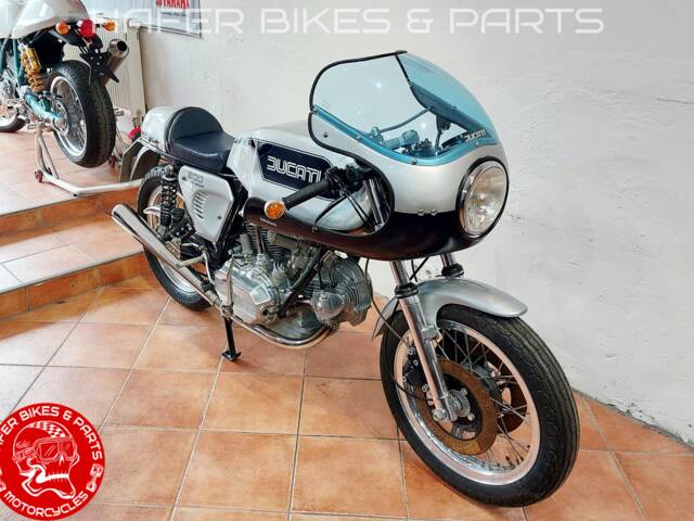 Ducati 900 SS