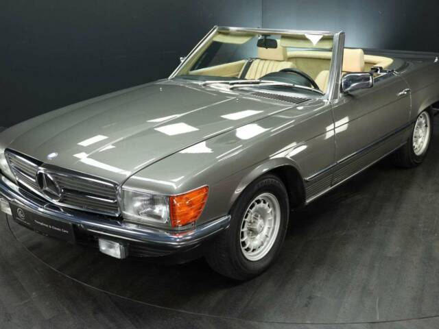 Image 1/30 of Mercedes-Benz 380 SL (1983)