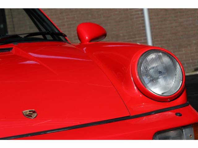 Porsche 911 Carrera 4