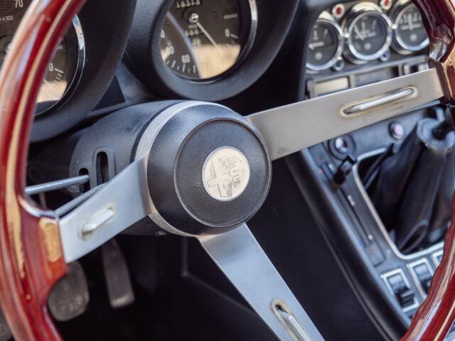 Alfa Romeo 2000 Spider Veloce