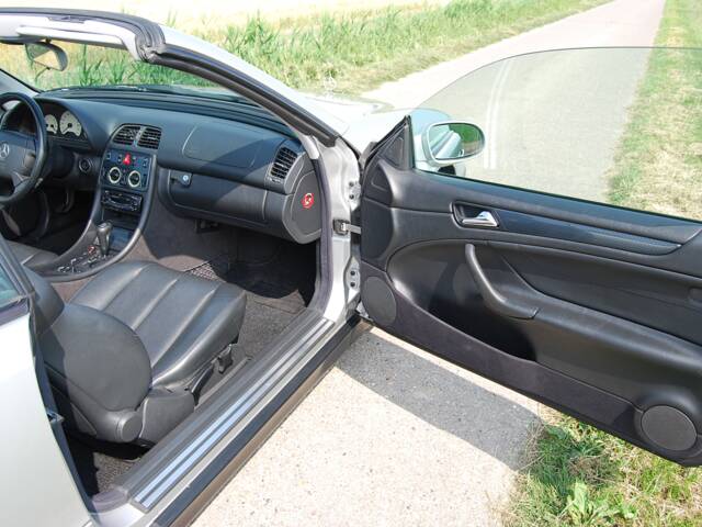 Mercedes-Benz CLK 200