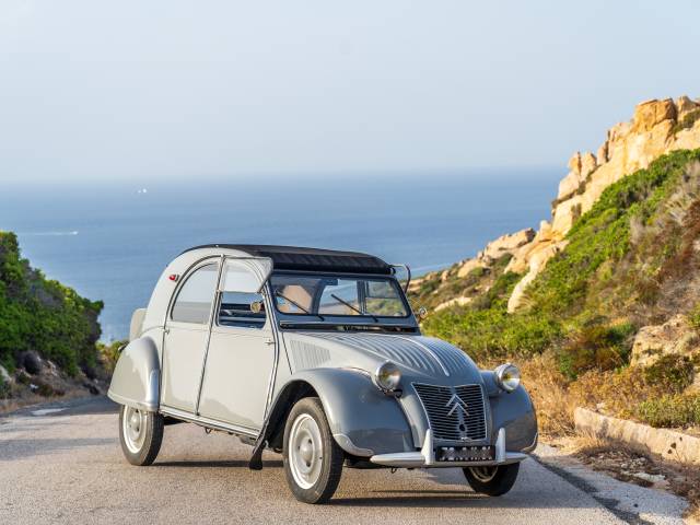 Image 1/39 of Citroën 2 CV (1958)