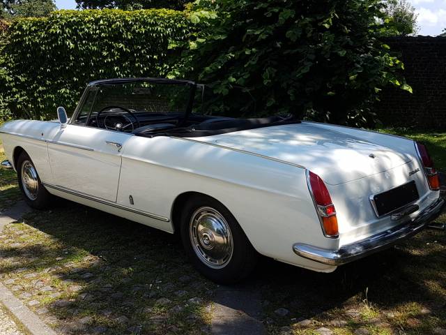 Peugeot 404 Convertible