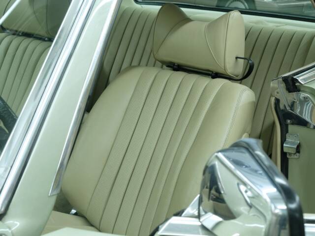 Mercedes-Benz 450 SLC 5,0
