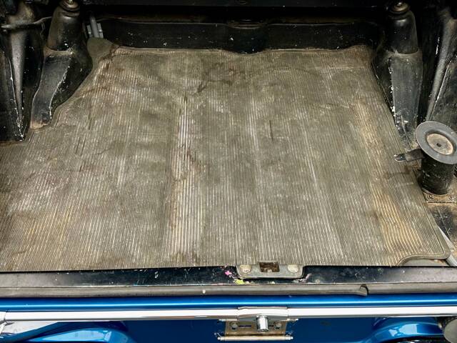 Mercedes-Benz 230 SL