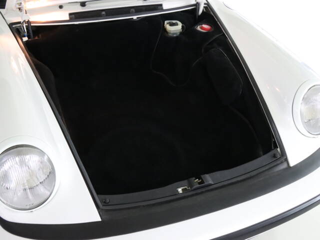 Porsche 911 Carrera 3.2 (WTL)