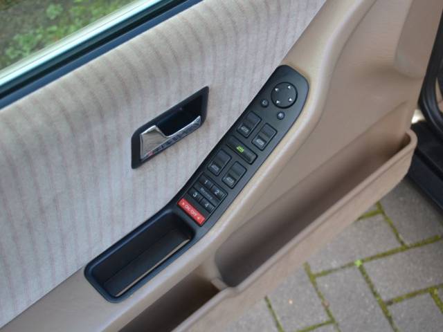 Audi 90 - 2.3E - 90
