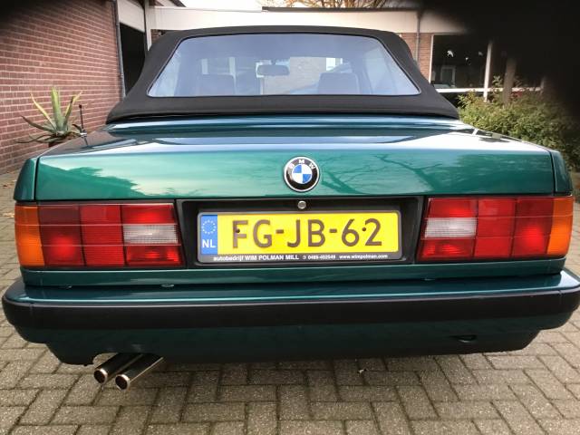 BMW 320i