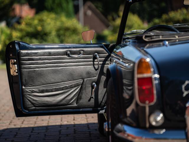 Triumph TR 250