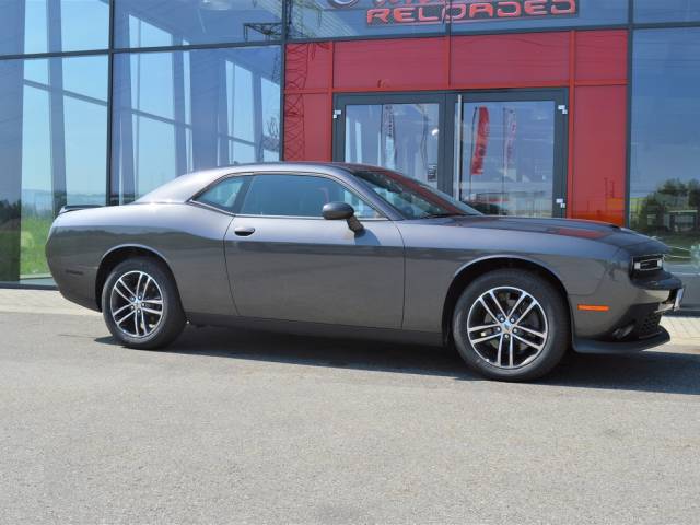 Dodge Challenger SXT