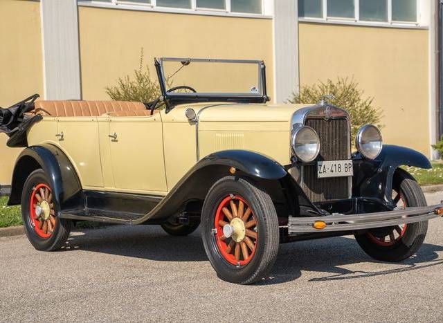 Image 1/9 of Chevrolet International (1930)