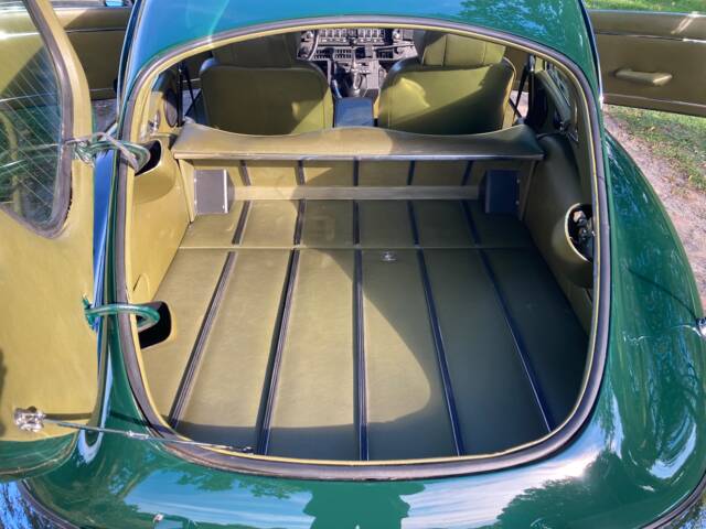 Jaguar E-Type V12 (2+2)