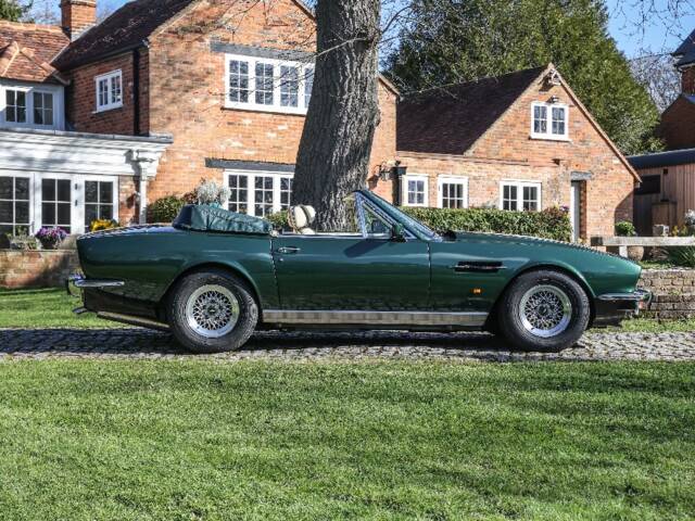 Aston Martin V8 EFi Volante