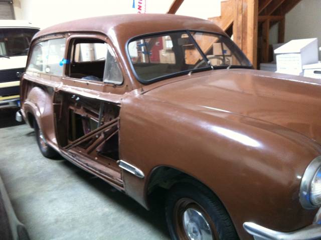 Ford Custom DeLuxe Country Squire