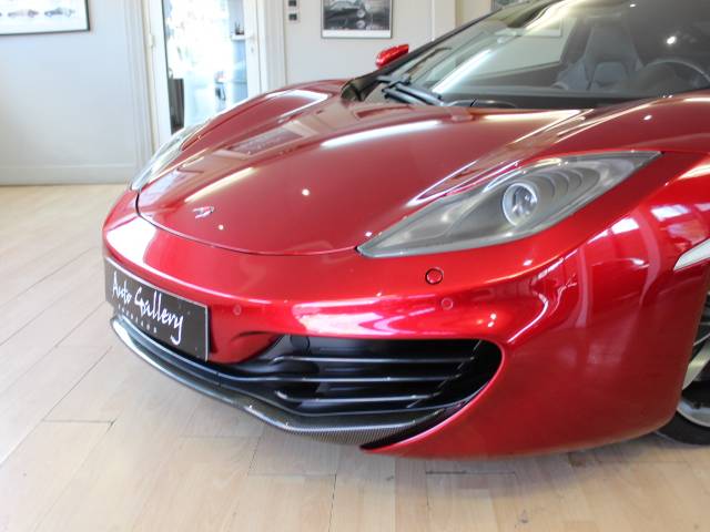 McLaren MP4-12C