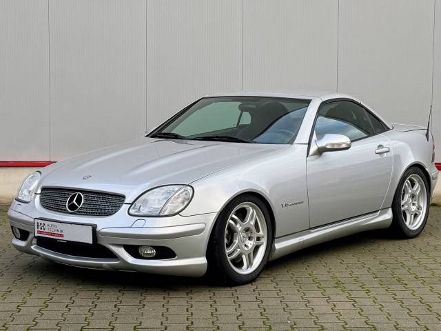 Bild 1/43 von Mercedes-Benz SLK 32 AMG (2001)