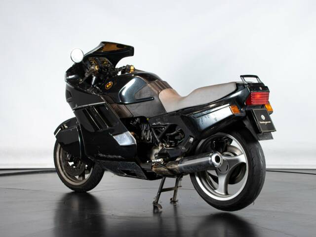 BMW K1