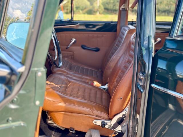 Volvo Amazon P220