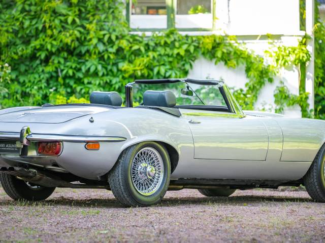 Jaguar E-Type V12