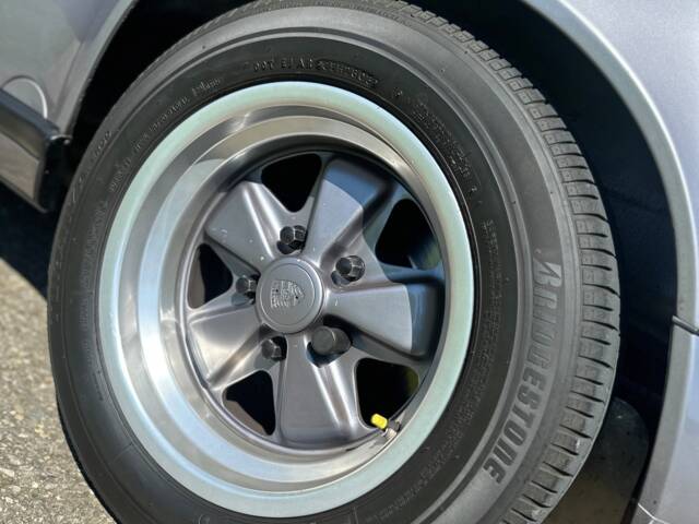 Porsche 911 Carrera 3.2 "#250.000 911"