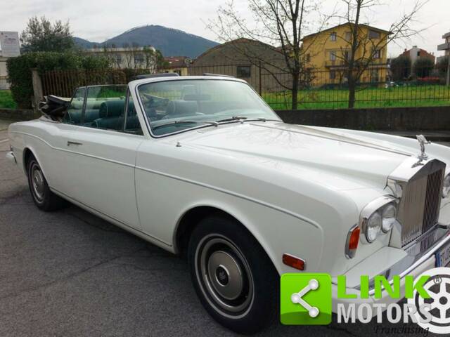 Imagen 1/10 de Rolls-Royce Corniche I (1977)